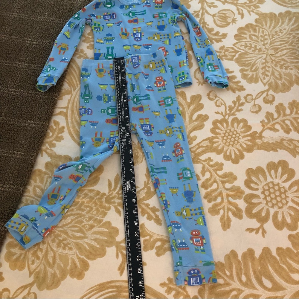 Candlesticks Robot Pajamas - Picture 6 of 8